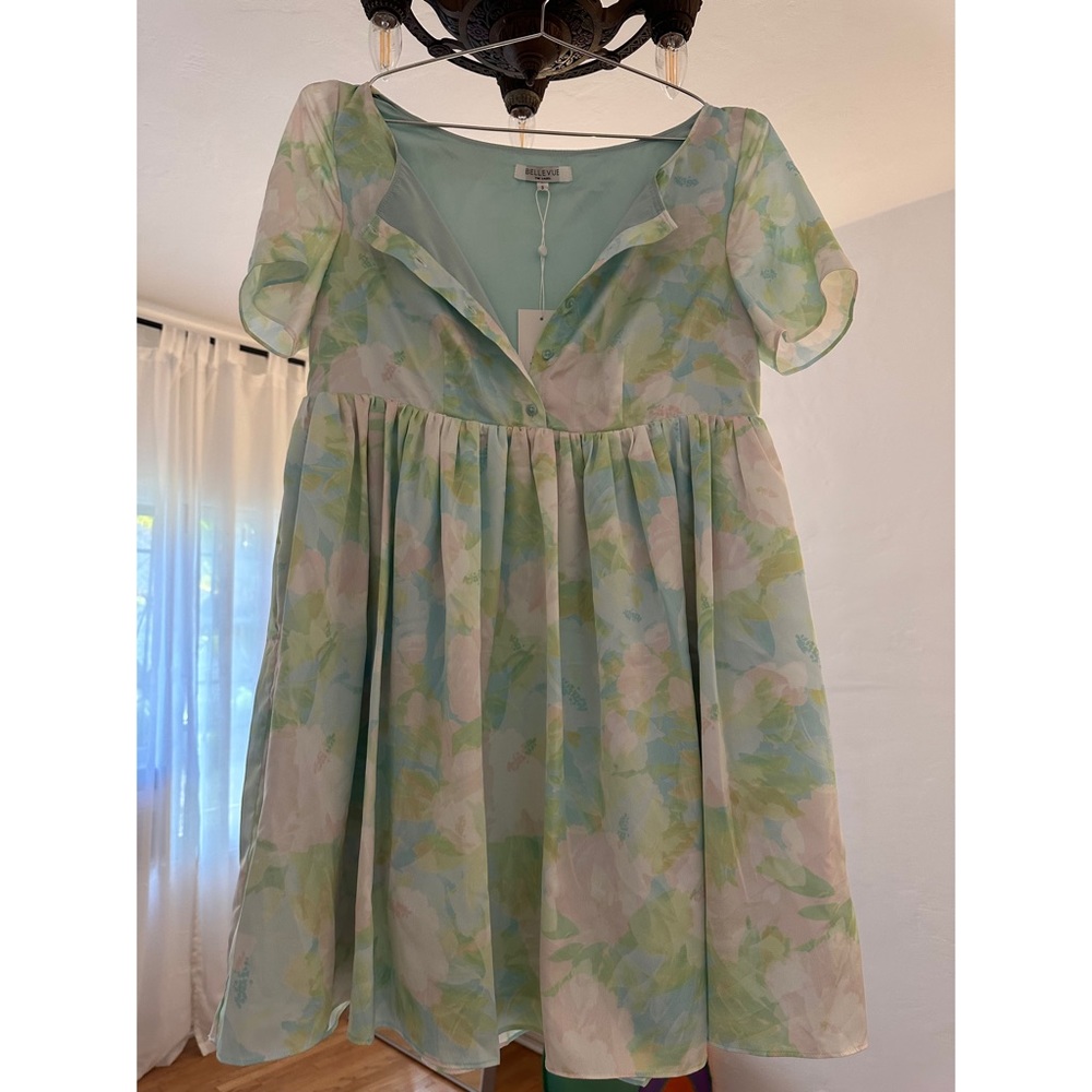 Floral shift mini dress - size S BNWT
